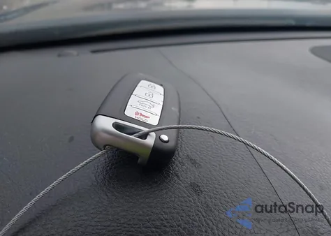 2009 Hyundai Genesis 3.8 from USA, damaged, VIN KMHGC46E89U033359